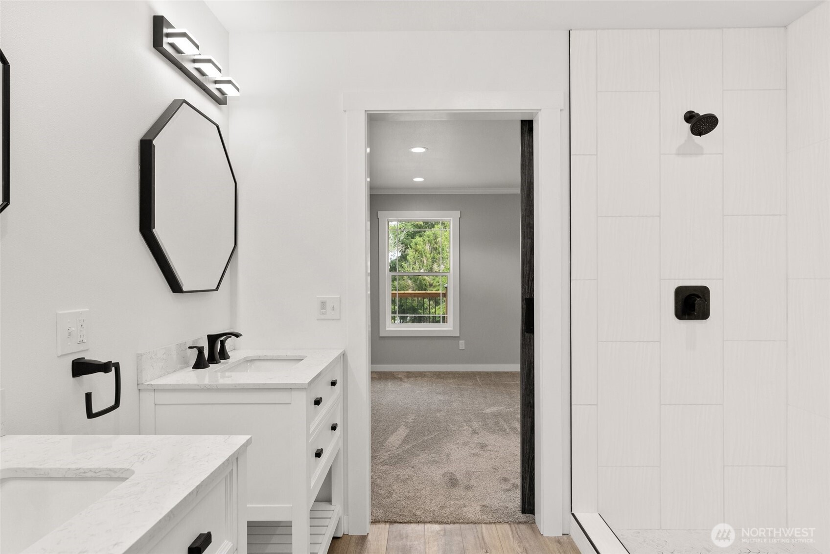 635 Elm Street Raymond WA 98577