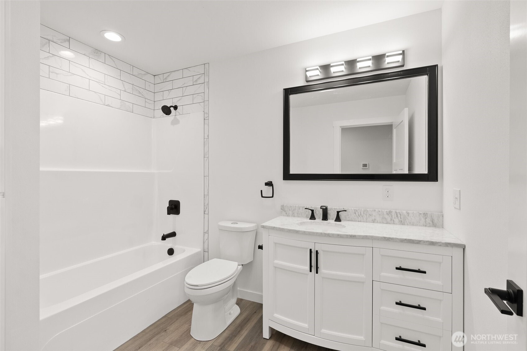 635 Elm Street Raymond WA 98577