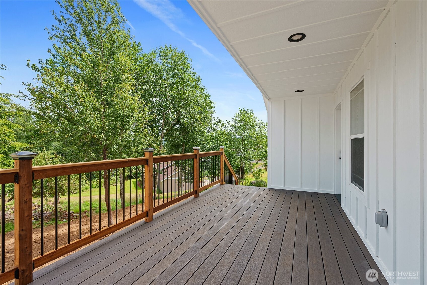 635 Elm Street Raymond WA 98577