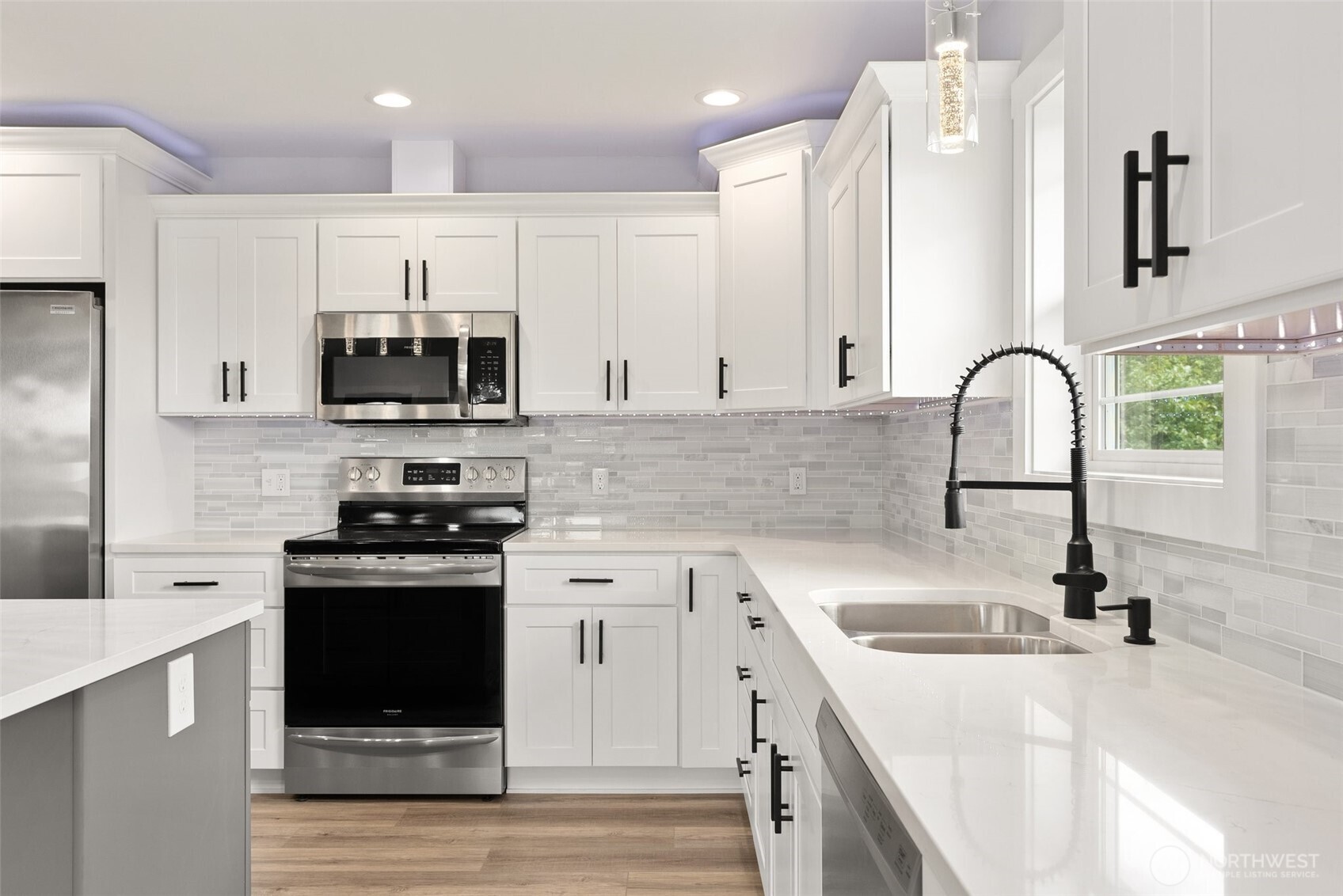 635 Elm Street Raymond WA 98577