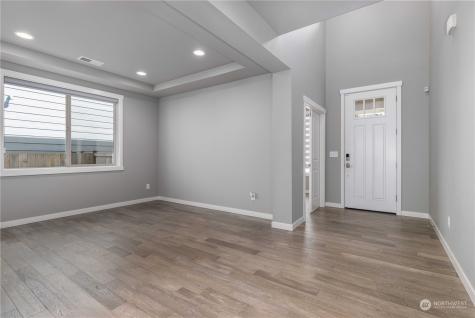 16808 124th Avenue Court E. Puyallup WA 98374