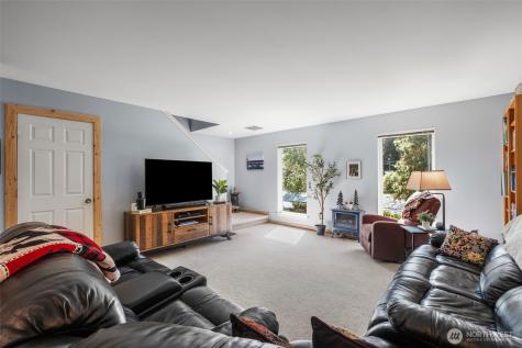 8348 Main Street #1 Peshastin WA 98847