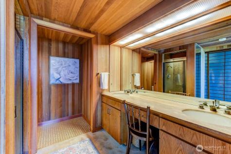 7802 NE 170th Street Kenmore WA 98028