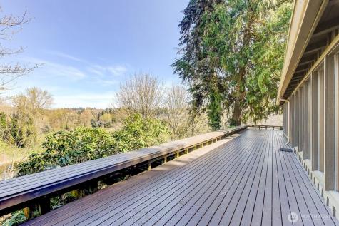 7802 NE 170th Street Kenmore WA 98028