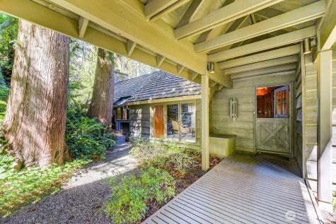 7802 NE 170th Street Kenmore WA 98028