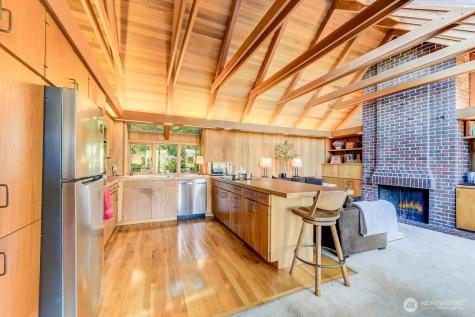 7802 NE 170th Street Kenmore WA 98028