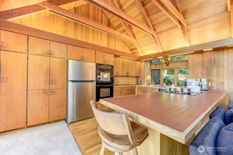7802 NE 170th Street Kenmore WA 98028