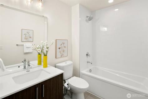 109 22nd Avenue E Seattle WA 98112