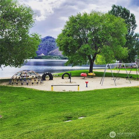 130 Village Way Oroville WA 98844