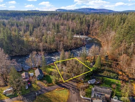 32805 SE 310th Street Ravensdale WA 98051