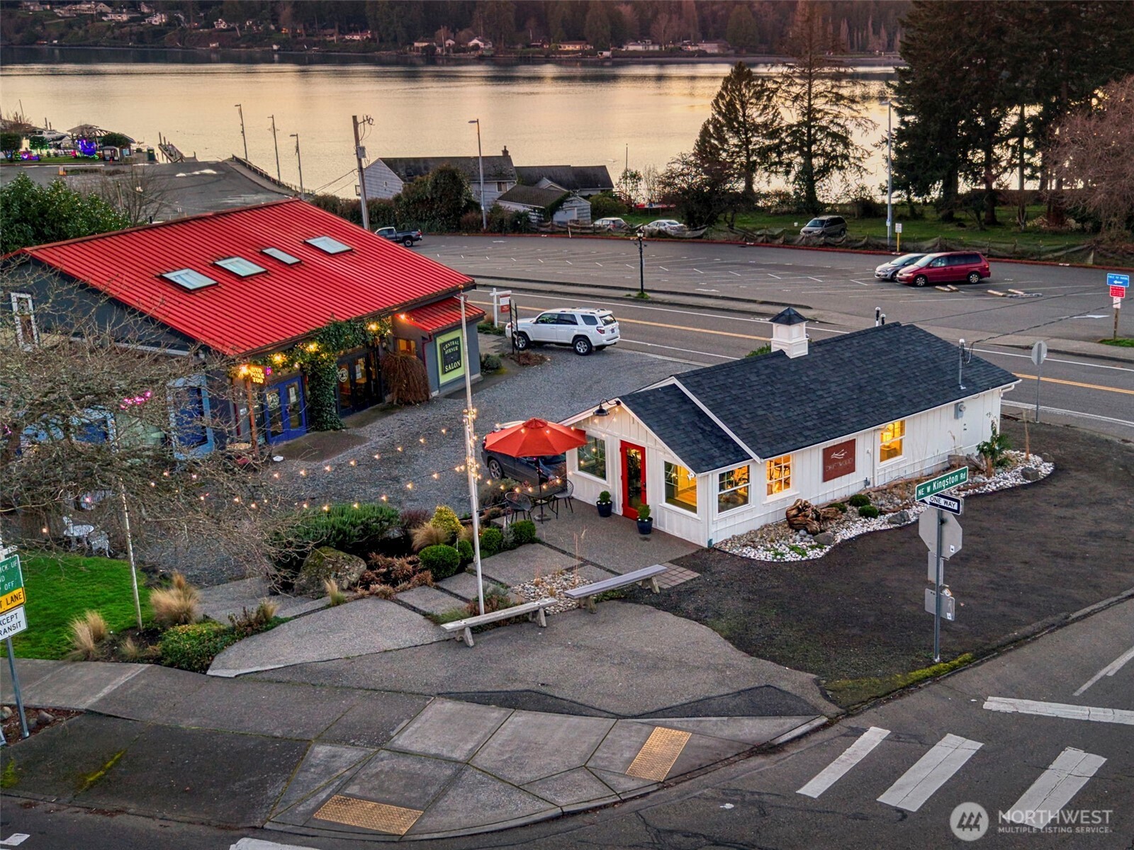 25960 Central Avenue NE Kingston WA 98346