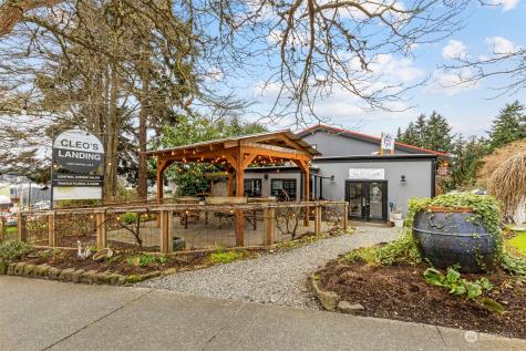 25960 Central Avenue NE Kingston WA 98346