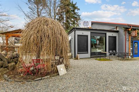 25960 Central Avenue NE Kingston WA 98346