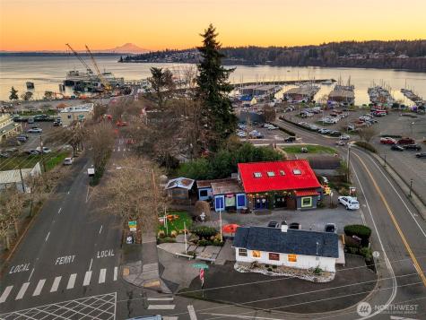 25960 Central Avenue NE Kingston WA 98346