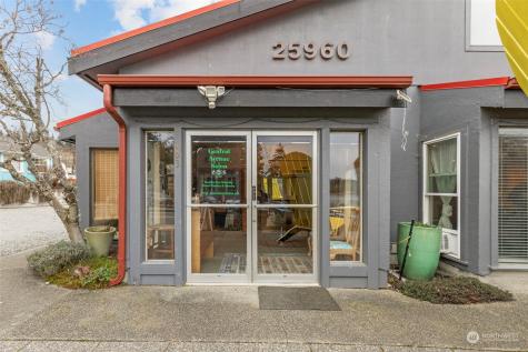 25960 Central Avenue NE Kingston WA 98346