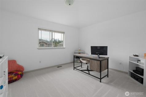 1077 NW Longview Drive Oak Harbor WA 98277