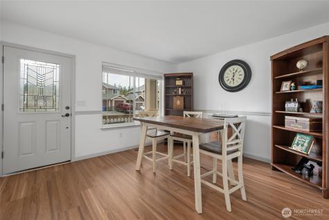 1077 NW Longview Drive Oak Harbor WA 98277
