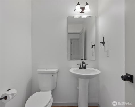 1077 NW Longview Drive Oak Harbor WA 98277
