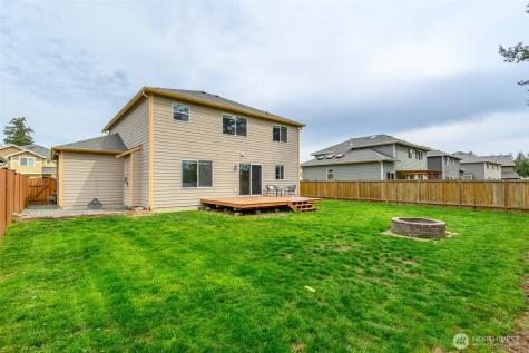 1077 NW Longview Drive Oak Harbor WA 98277