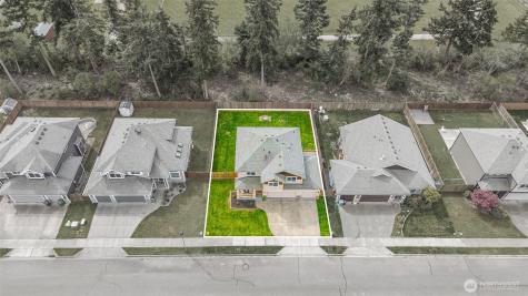 1077 NW Longview Drive Oak Harbor WA 98277