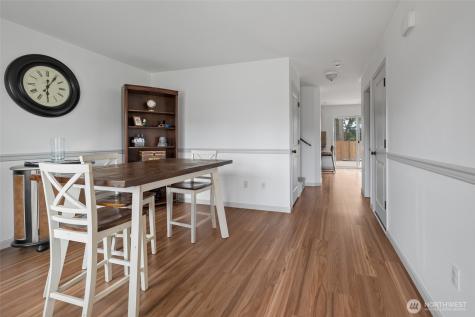 1077 NW Longview Drive Oak Harbor WA 98277