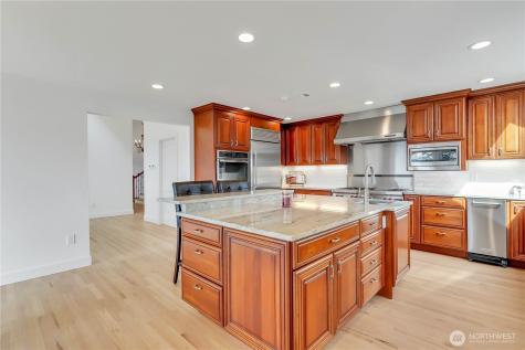 535 208th Avenue NE Sammamish WA 98075