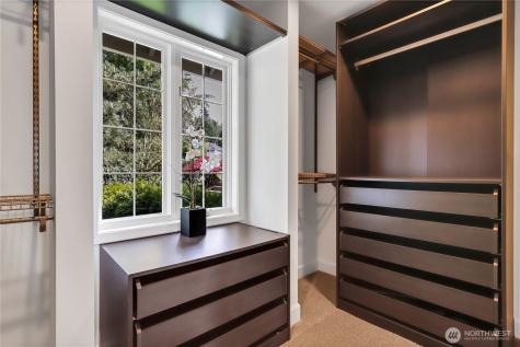 535 208th Avenue NE Sammamish WA 98075