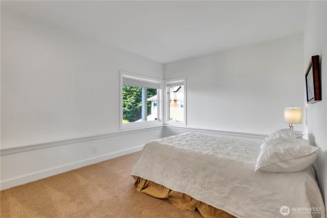 535 208th Avenue NE Sammamish WA 98075