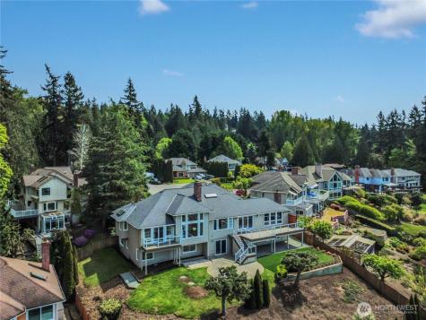 535 208th Avenue NE Sammamish WA 98075