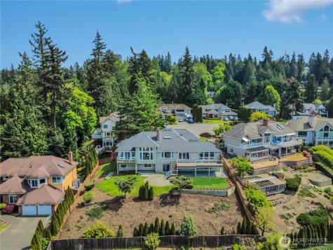 535 208th Avenue NE Sammamish WA 98075
