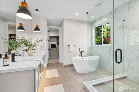 18616 92nd Avenue NE Bothell WA 98011