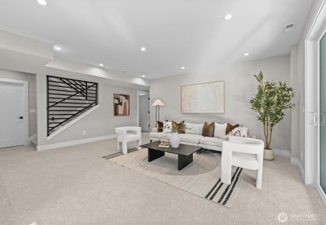 18616 92nd Avenue NE Bothell WA 98011