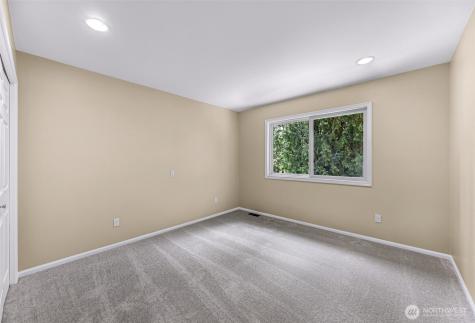 25827 NE 9th Street Sammamish WA 98074