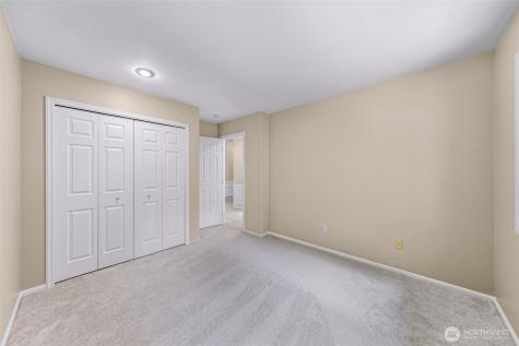 25827 NE 9th Street Sammamish WA 98074