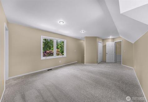 25827 NE 9th Street Sammamish WA 98074