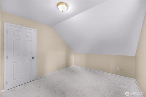 25827 NE 9th Street Sammamish WA 98074
