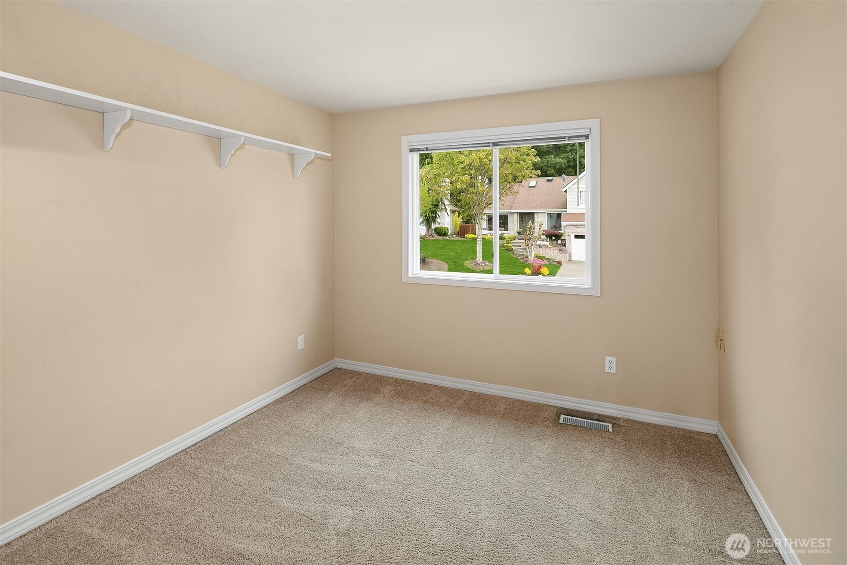 25611 Lake Wilderness Country Club Drive SE Maple Valley WA 98038