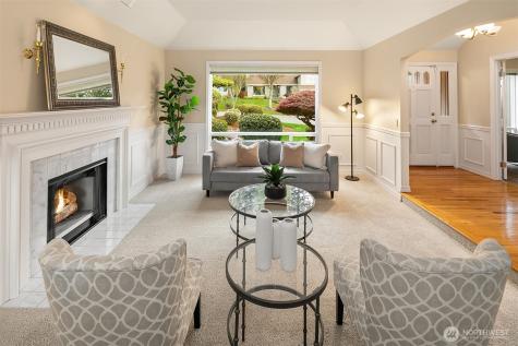25611 Lake Wilderness Country Club Drive SE Maple Valley WA 98038