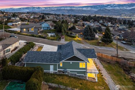 327 23rd Street NE East Wenatchee WA 98802