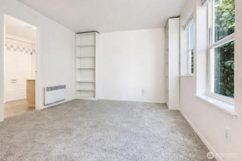 407 N 49th Street Seattle WA 98103