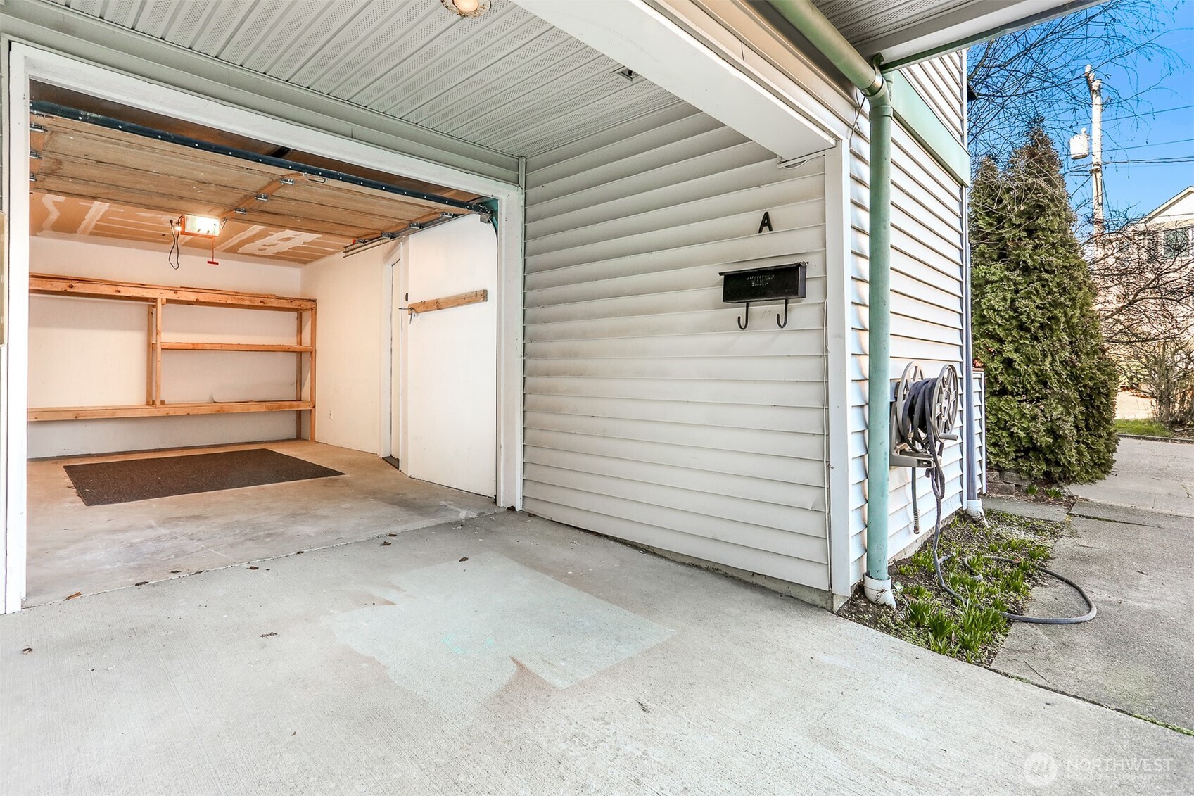 407 N 49th Street Seattle WA 98103