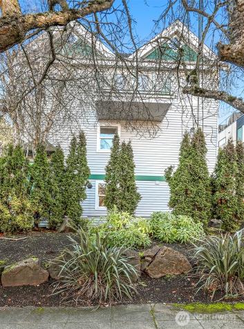407 N 49th Street Seattle WA 98103