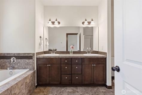 4411 172nd Place SW Lynnwood WA 98037