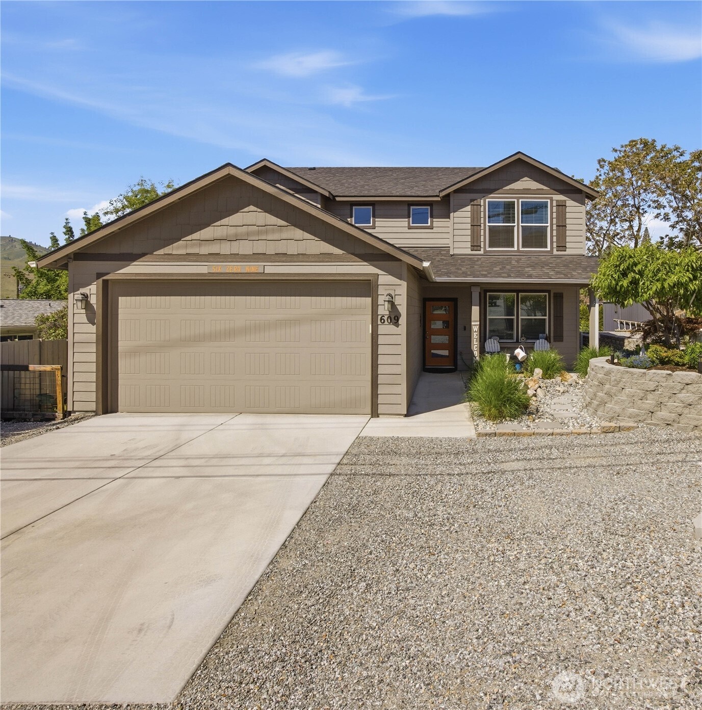 609 N Bradley Street Chelan WA 98816