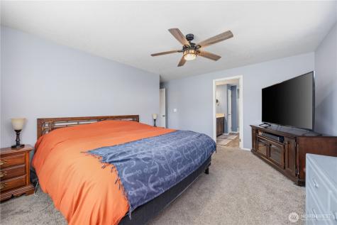 609 N Bradley Street Chelan WA 98816