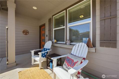 609 N Bradley Street Chelan WA 98816