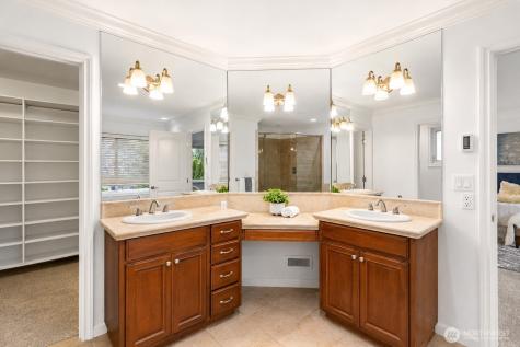 20212 83rd Place NE Kenmore WA 98028