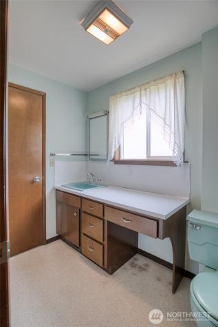 21 Wynooche Valley Road Montesano WA 98563