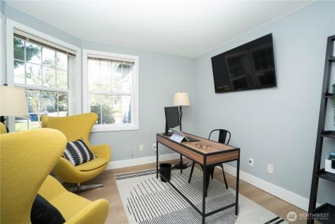4815 NE 5th Street Renton WA 98059