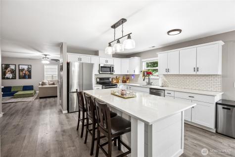 19506 104th Avenue E Graham WA 98338